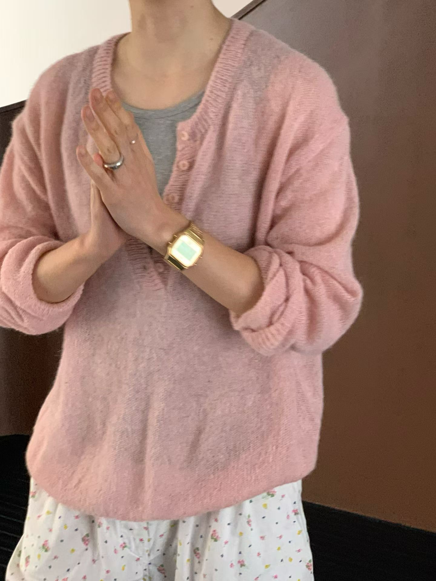 A43.JP家溫柔小排扣針織衫