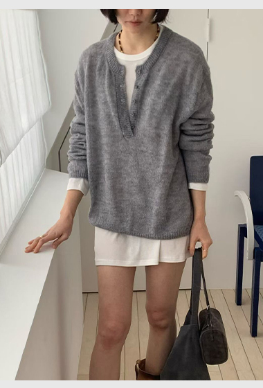 A43.JP家溫柔小排扣針織衫