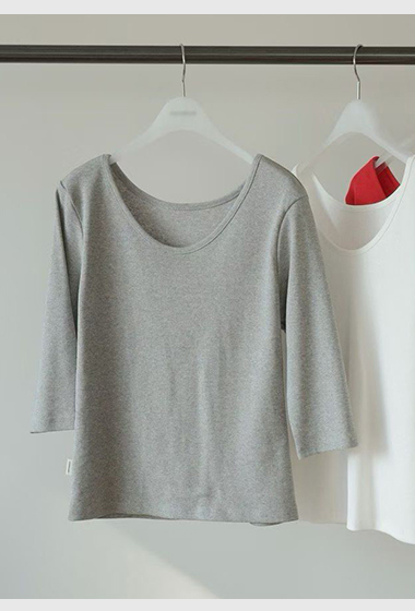 A60.瘦瘦歐膩正反穿U領彈性TEE