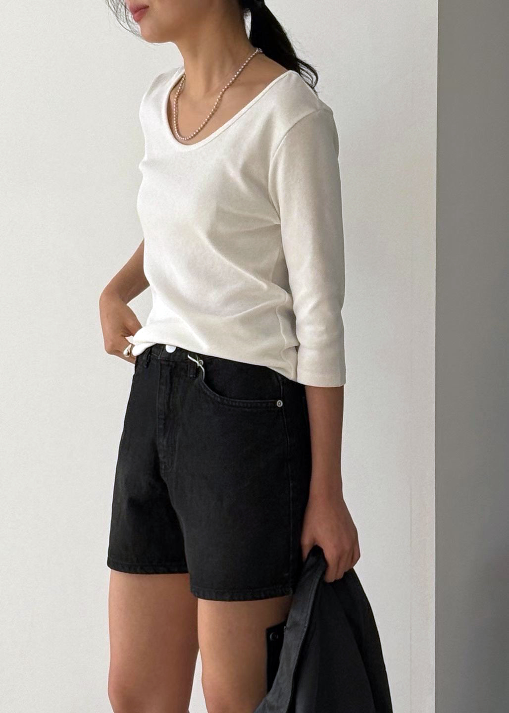 A60.瘦瘦歐膩正反穿U領彈性TEE