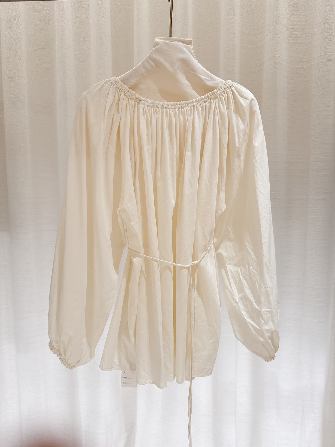 B08.輕柔優雅抓皺綁帶罩衫