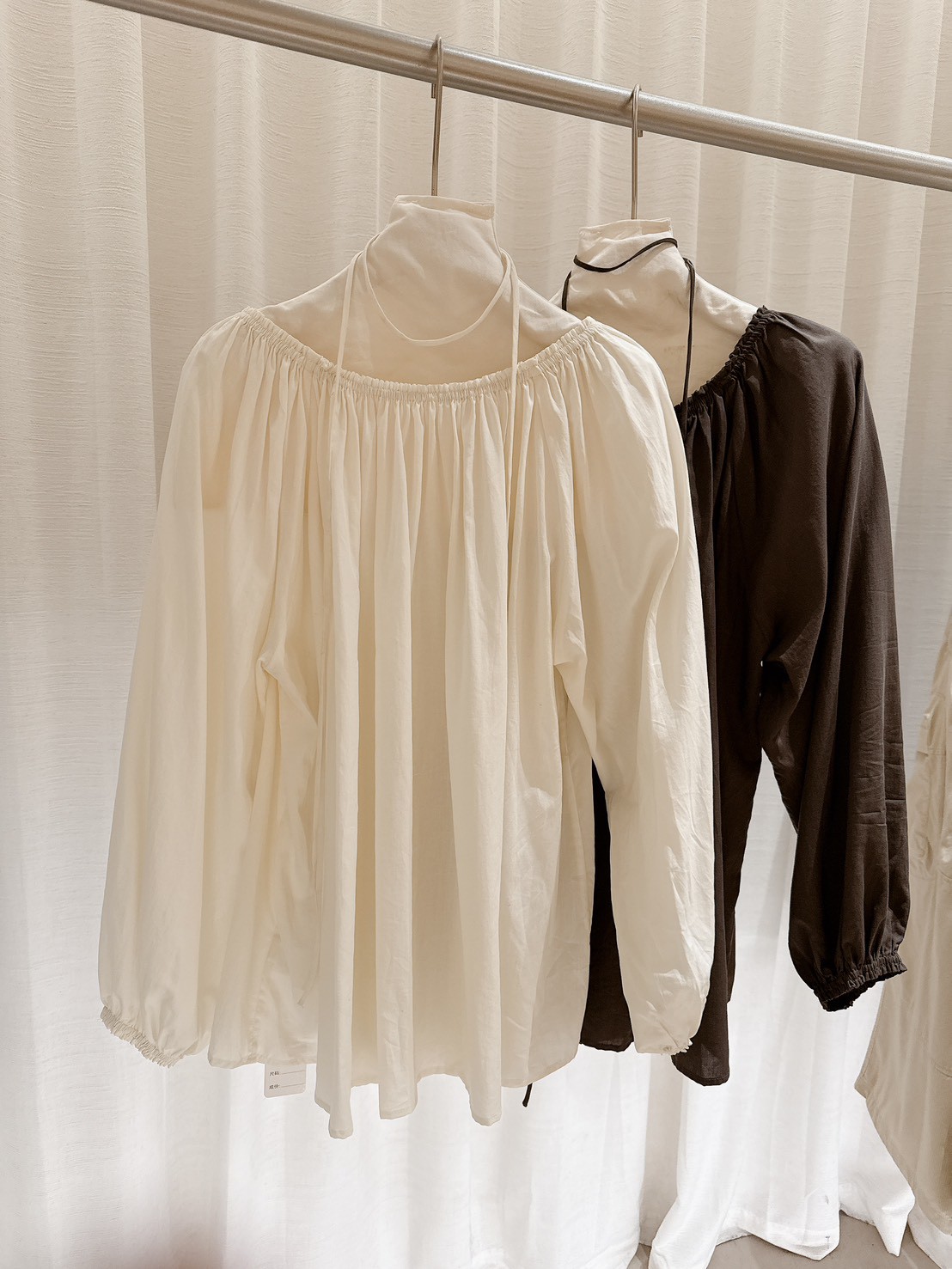 B08.輕柔優雅抓皺綁帶罩衫