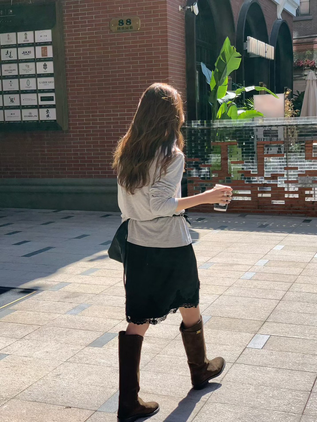 A03.大V家半門襟小排釦上衣