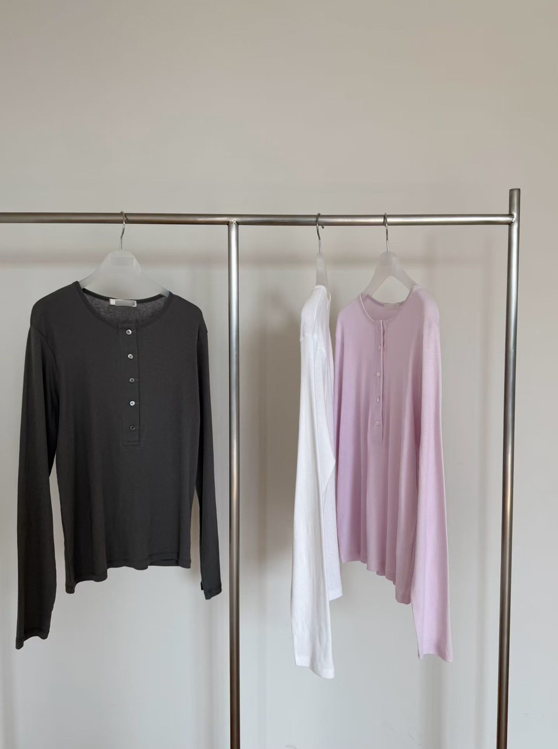 A37.瘦瘦歐膩寬門襟排釦上衣