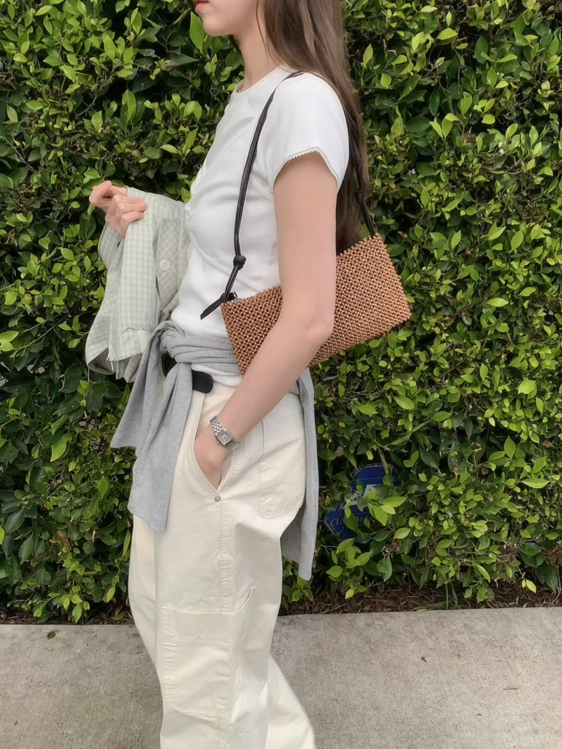 A47.甜美小花彈性滾邊素TEE