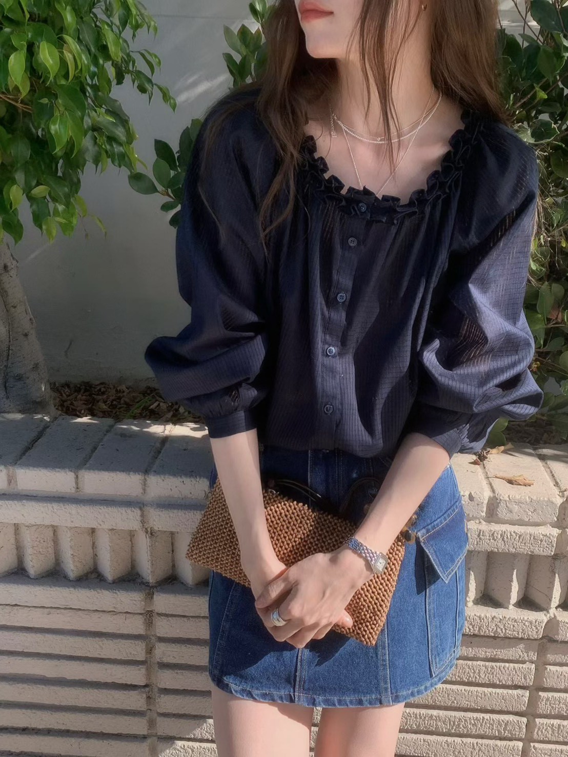 A55.甜美花邊造型領上衣