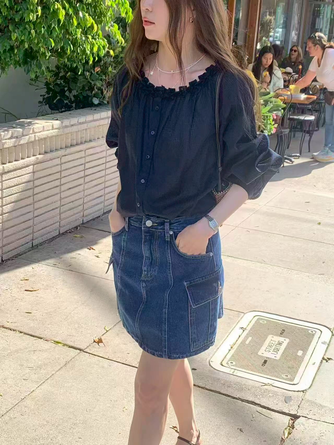 A55.甜美花邊造型領上衣