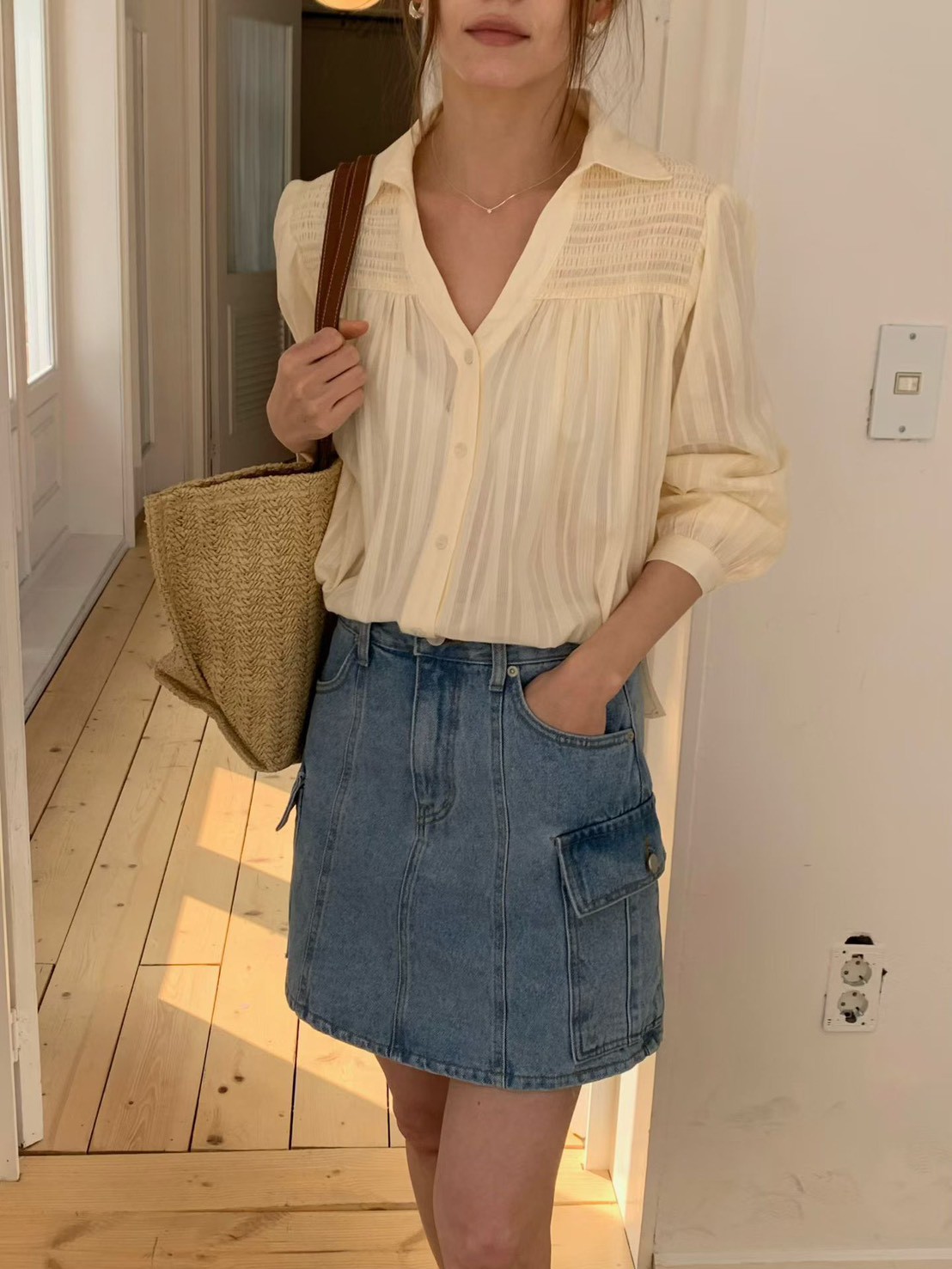 A48.溫柔女孩剪接緹花襯衫