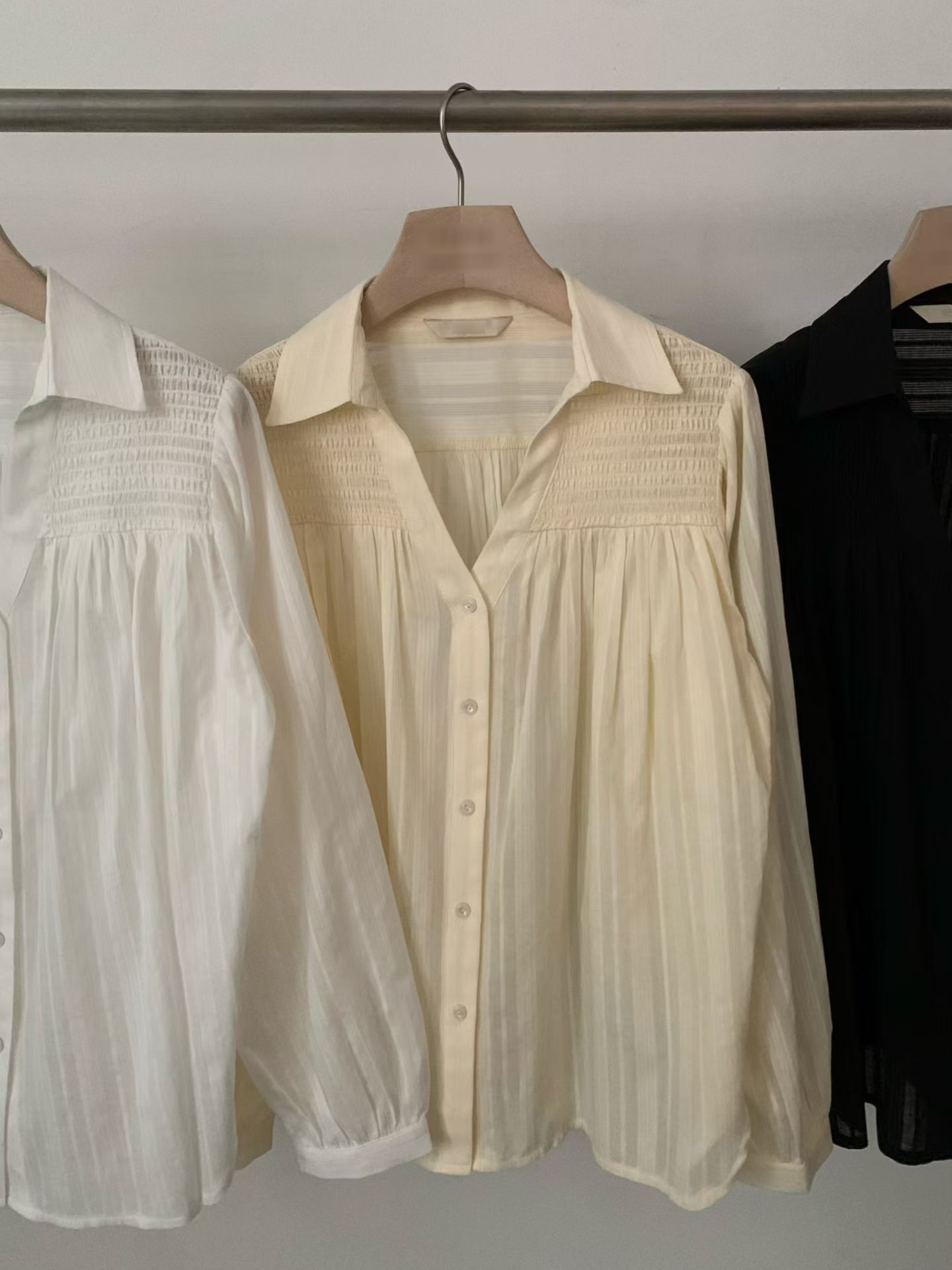 A48.溫柔女孩剪接緹花襯衫