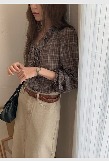 A67.復古女孩荷葉格紋上衣