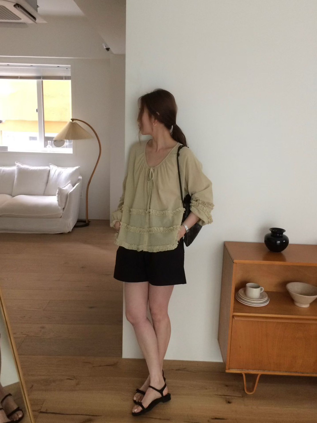 B29.浪漫層次荷葉罩衫