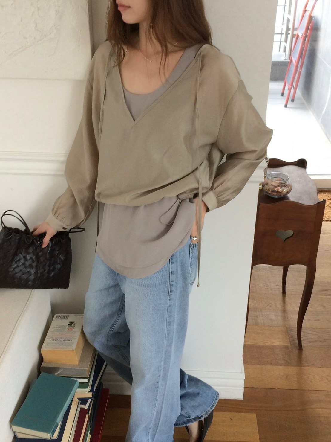 B32.優雅正反兩穿微光澤上衣