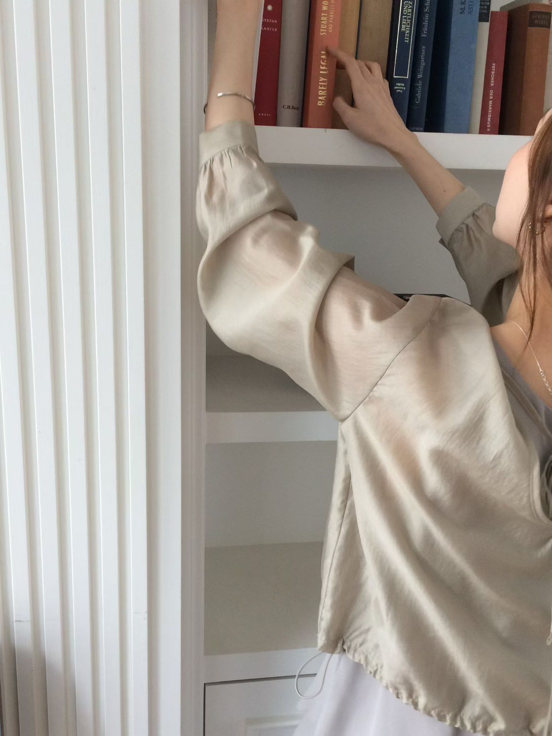 B32.優雅正反兩穿微光澤上衣