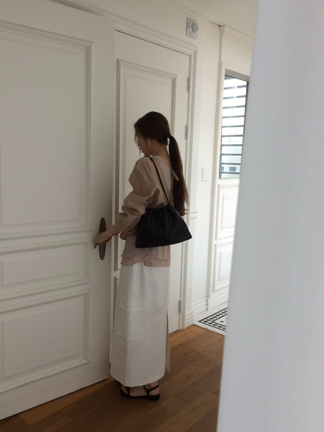 B32.優雅正反兩穿微光澤上衣