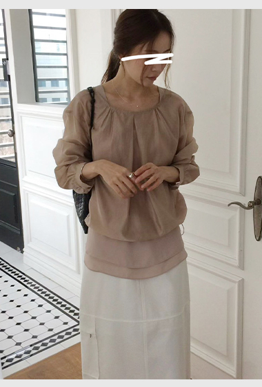 B32.優雅正反兩穿微光澤上衣