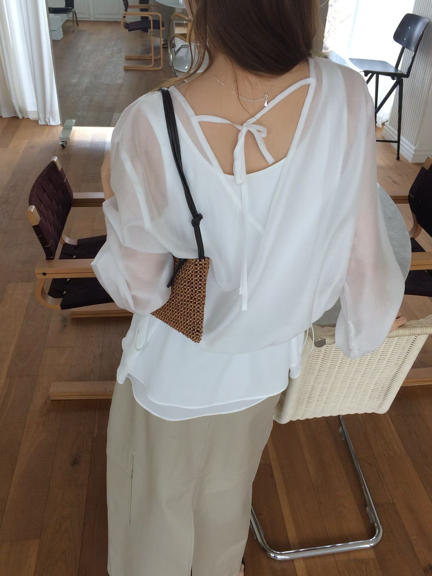 B32.優雅正反兩穿微光澤上衣