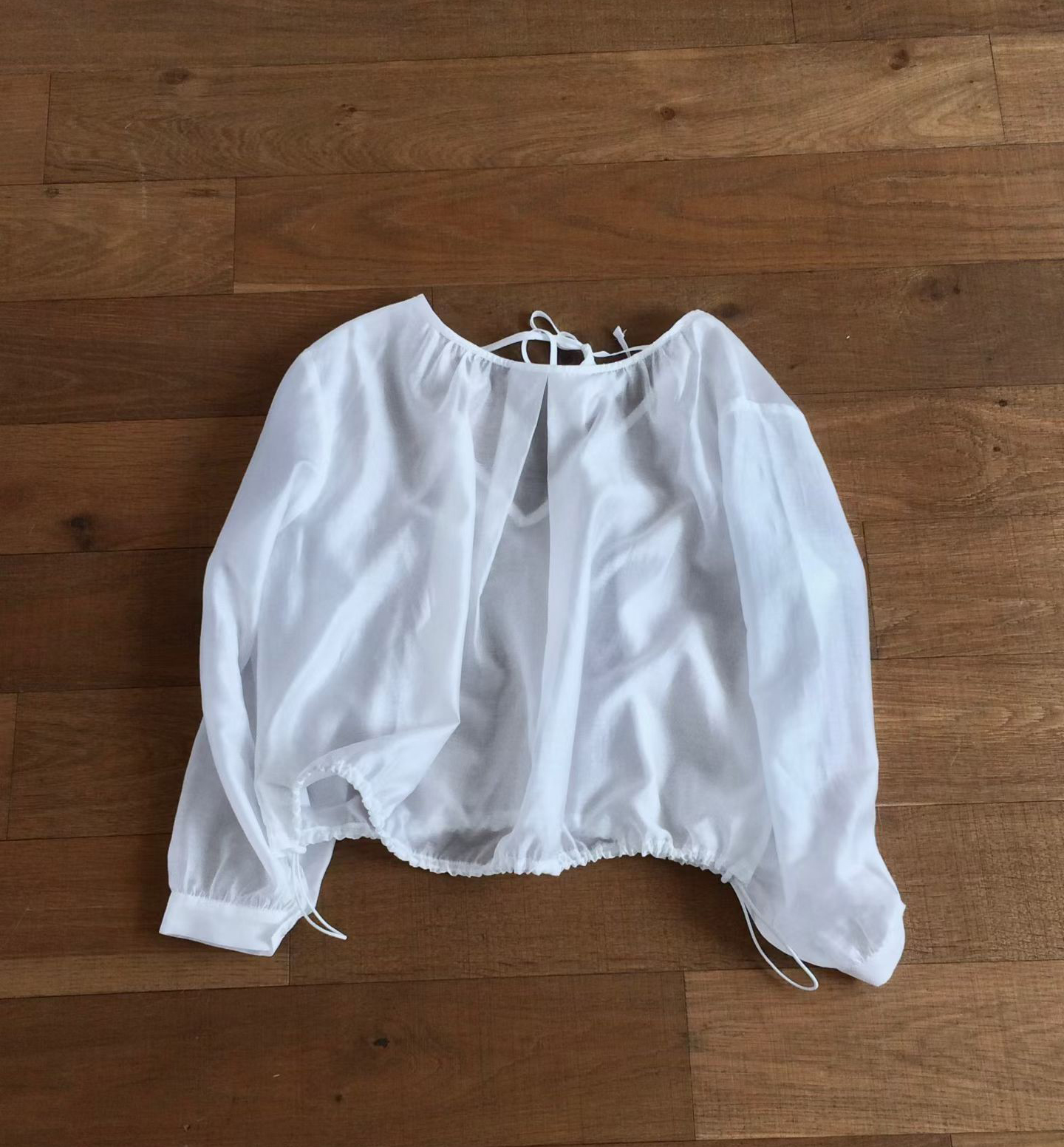 B32.優雅正反兩穿微光澤上衣