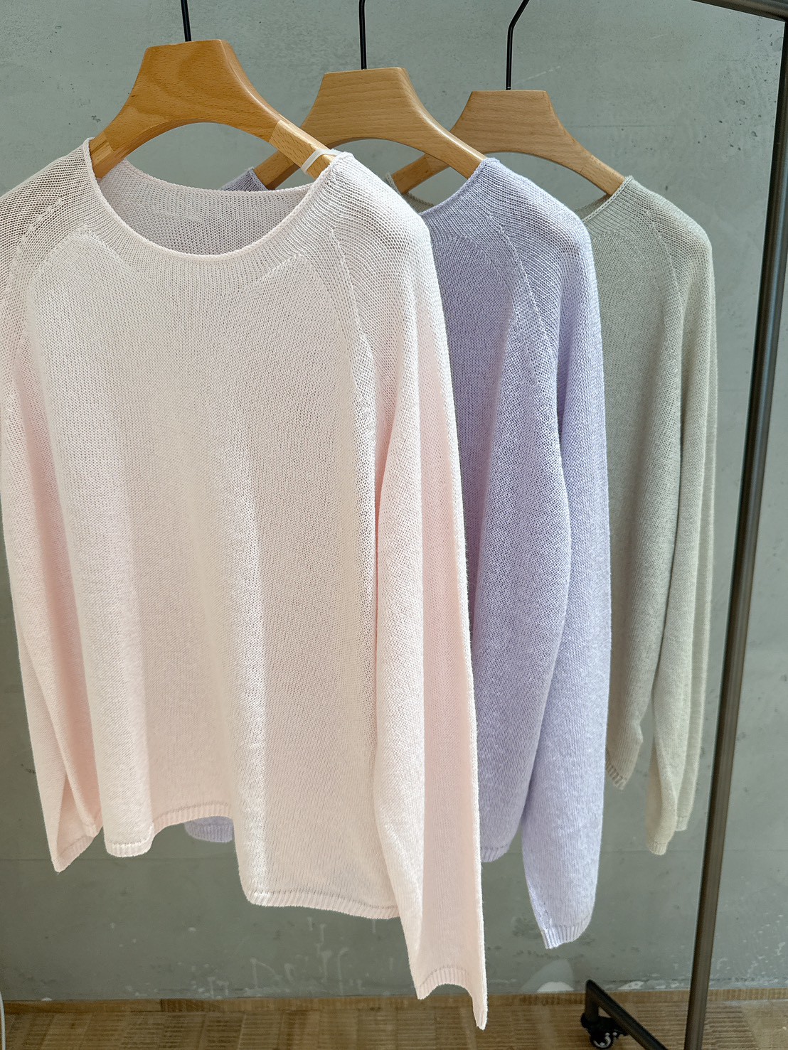 B105.粉嫩女孩百搭針織衫