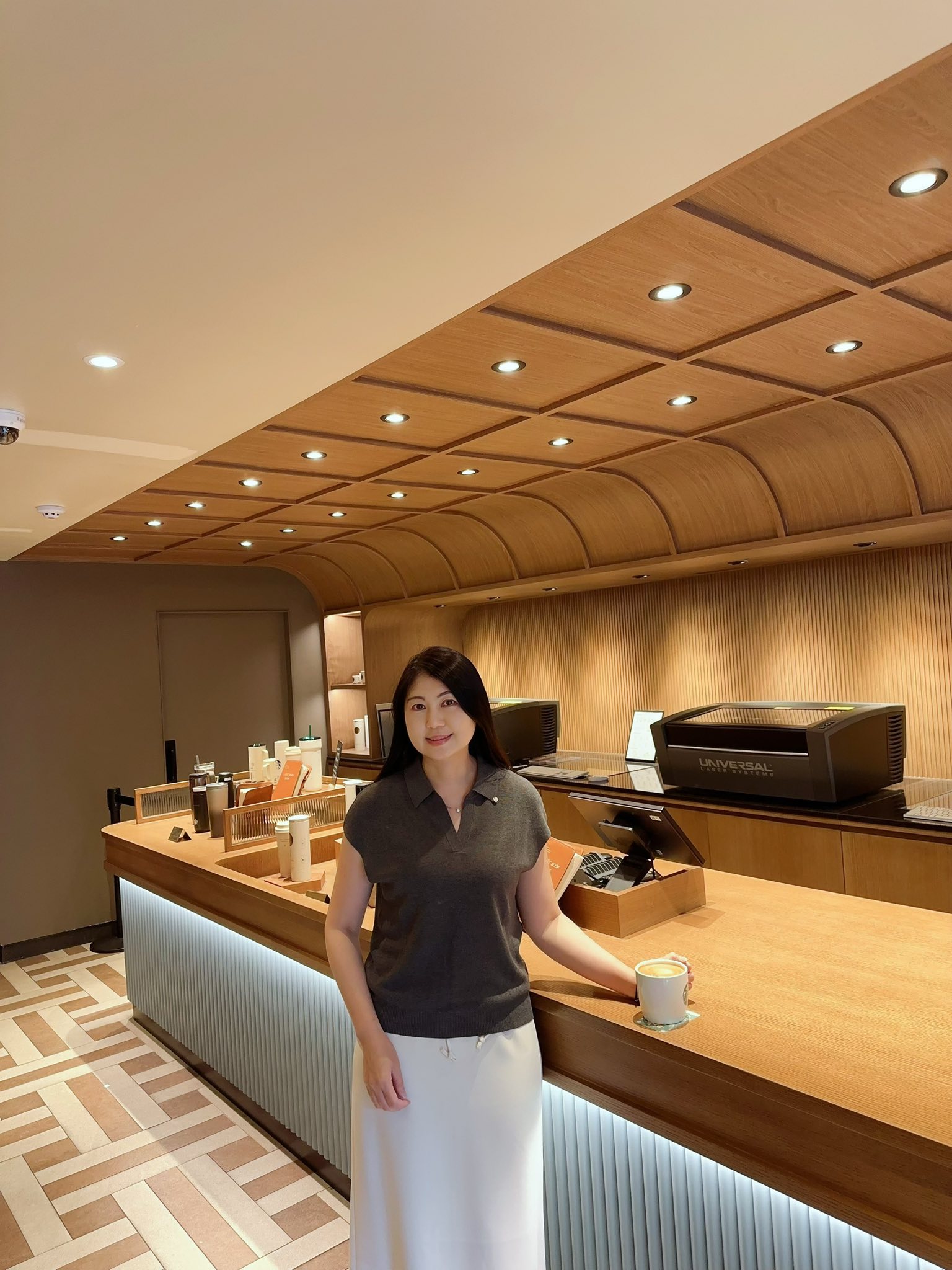 B38.高級V字翻領小包肩針織背心