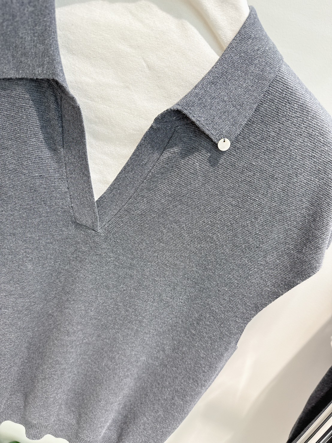 B38.高級V字翻領小包肩針織背心