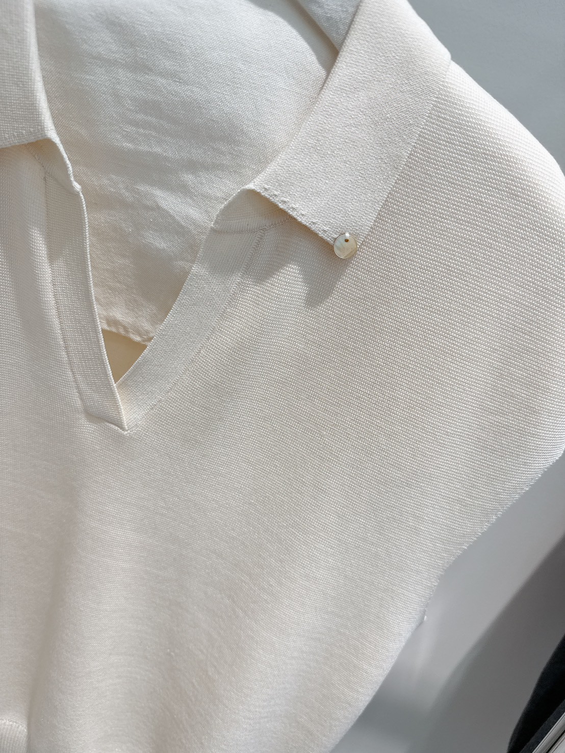 B38.高級V字翻領小包肩針織背心