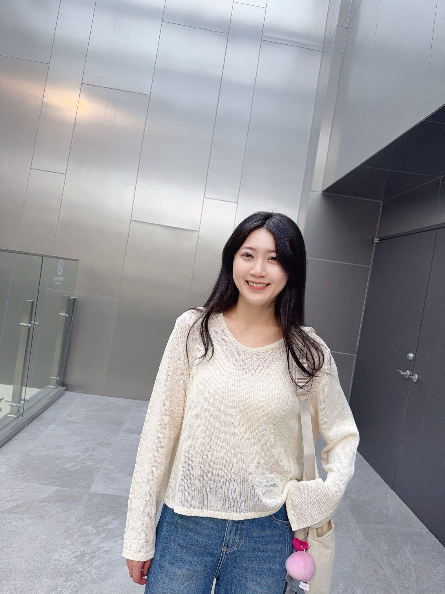 B45.細緻女孩大領口修身針織上衣