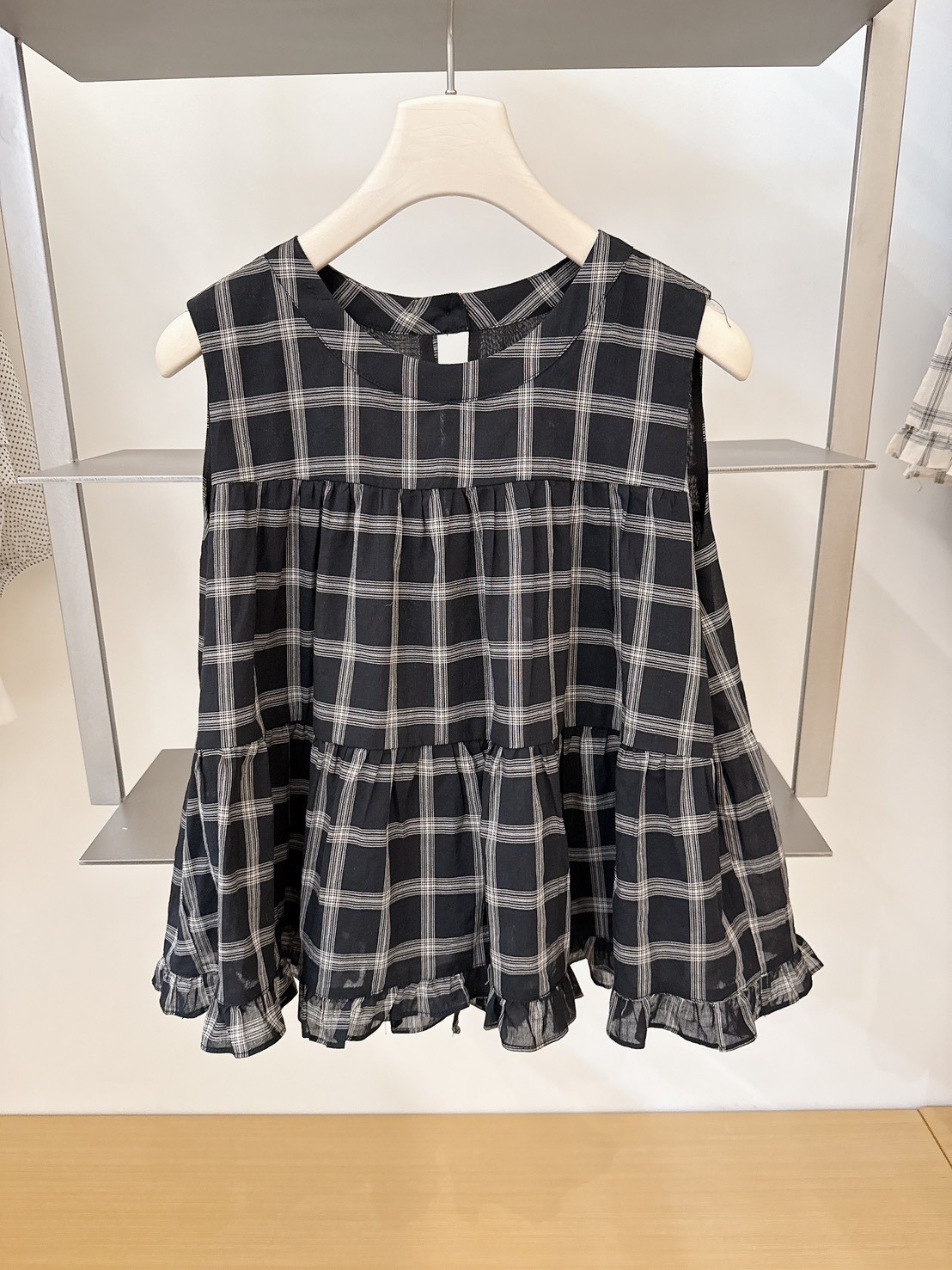 A07.日系格紋蛋糕荷葉背心