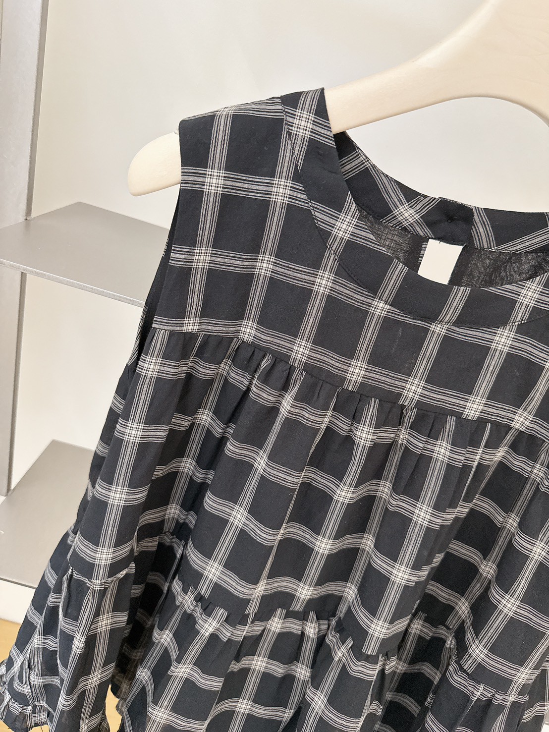 A07.日系格紋蛋糕荷葉背心