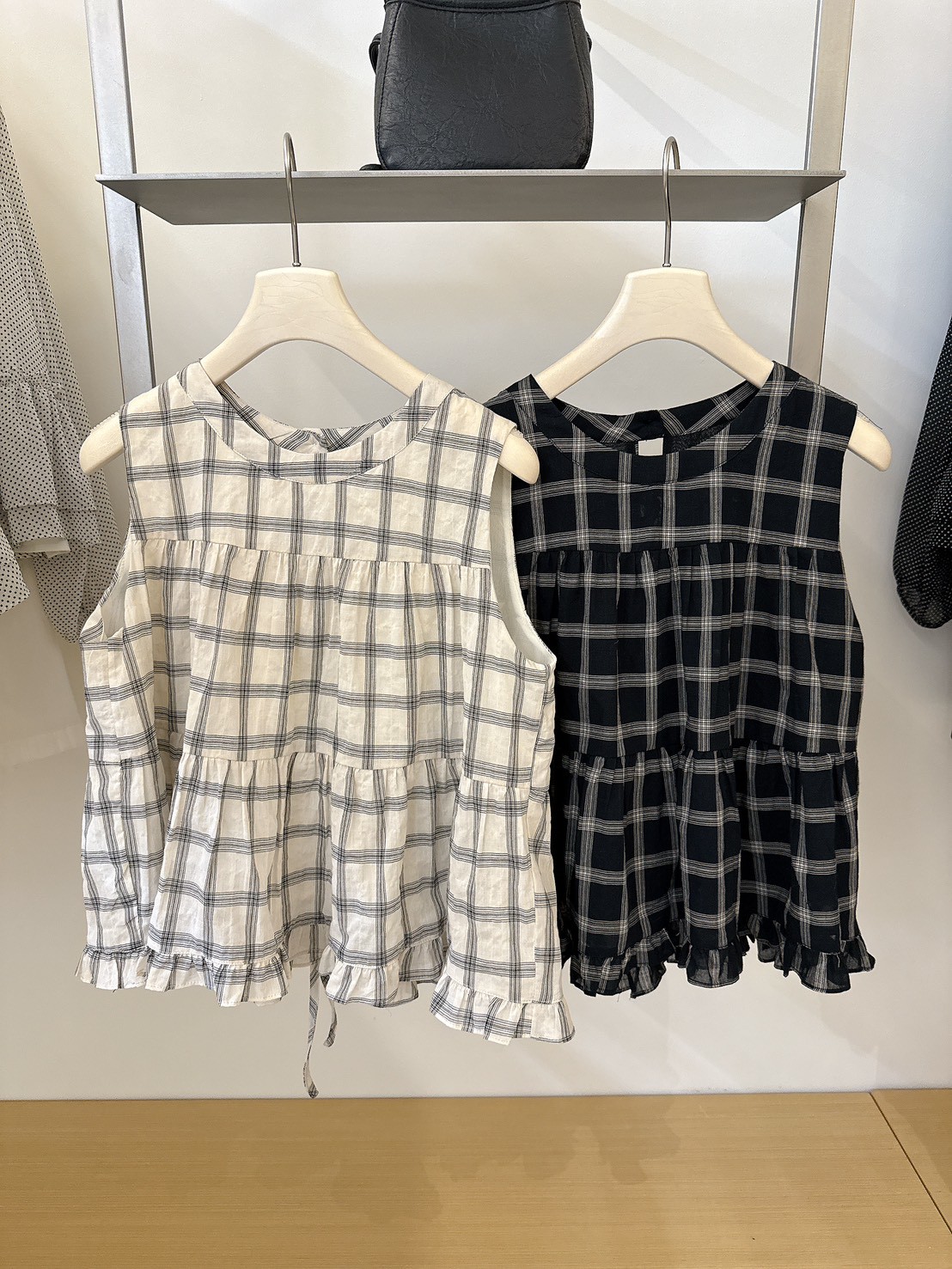 A07.日系格紋蛋糕荷葉背心