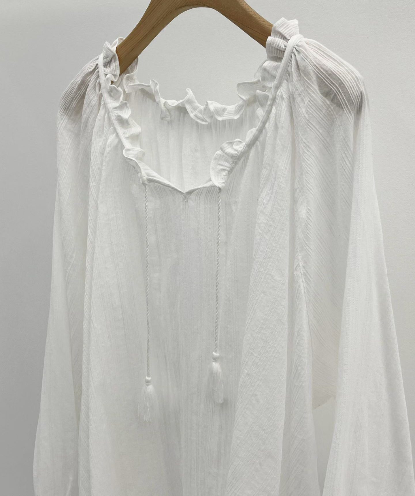 B21.大V家流蘇綁帶罩衫