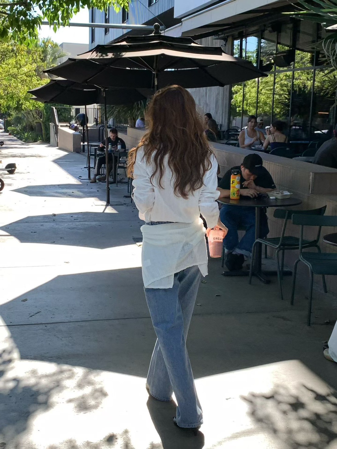 B22.大V家荷葉U領罩衫