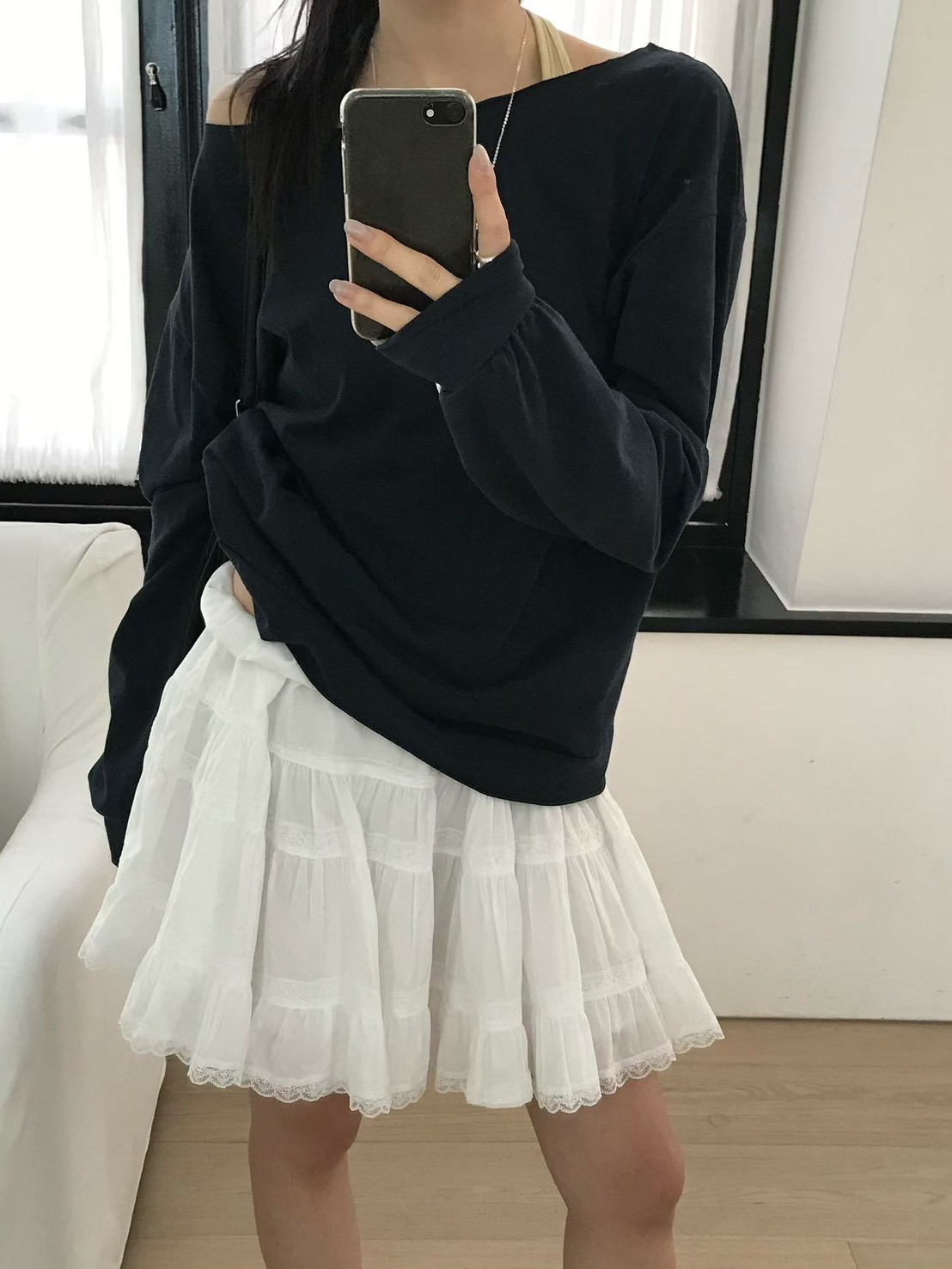 B91.小V家可露肩船領薄TEE