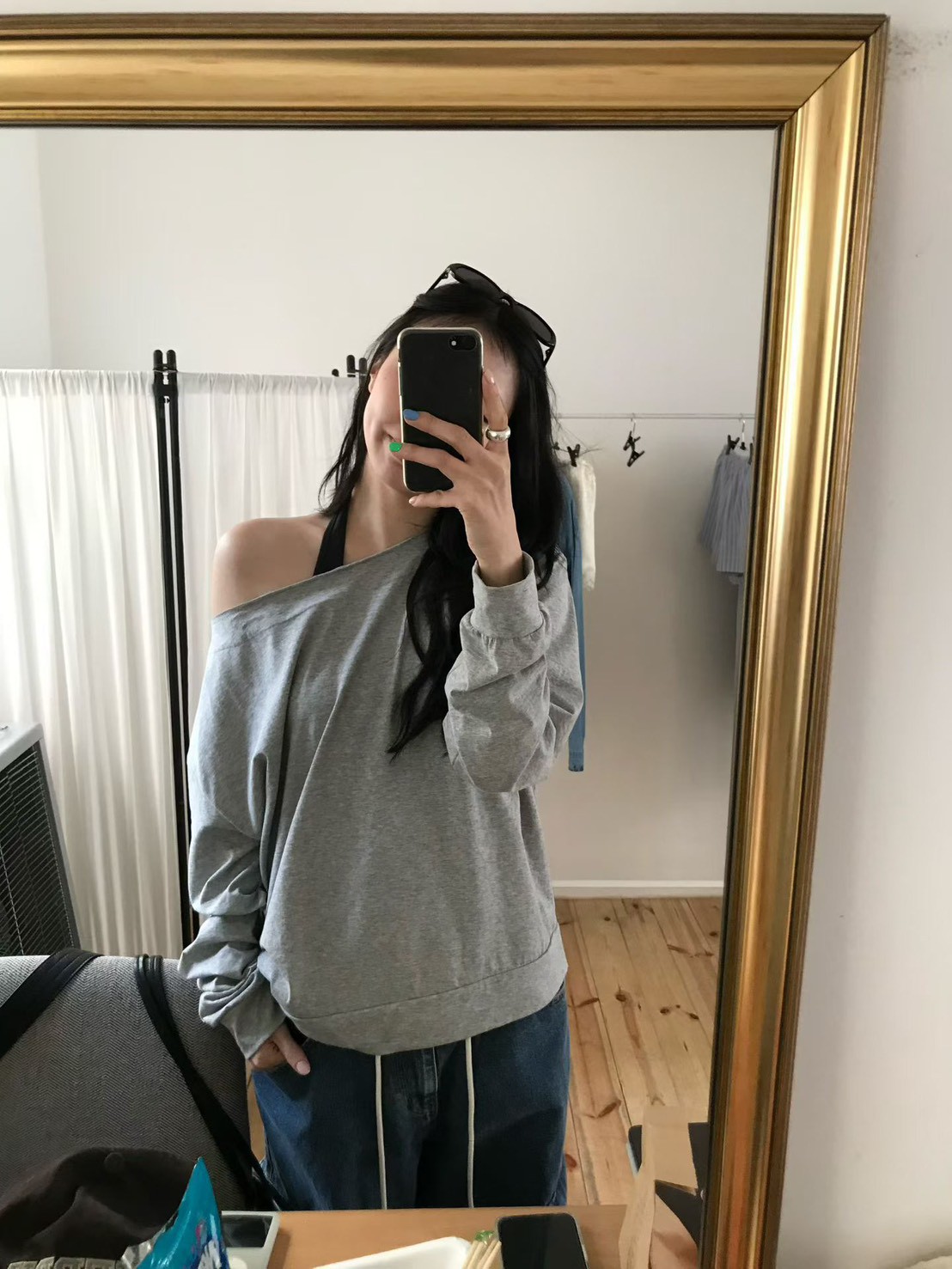 B91.小V家可露肩船領薄TEE