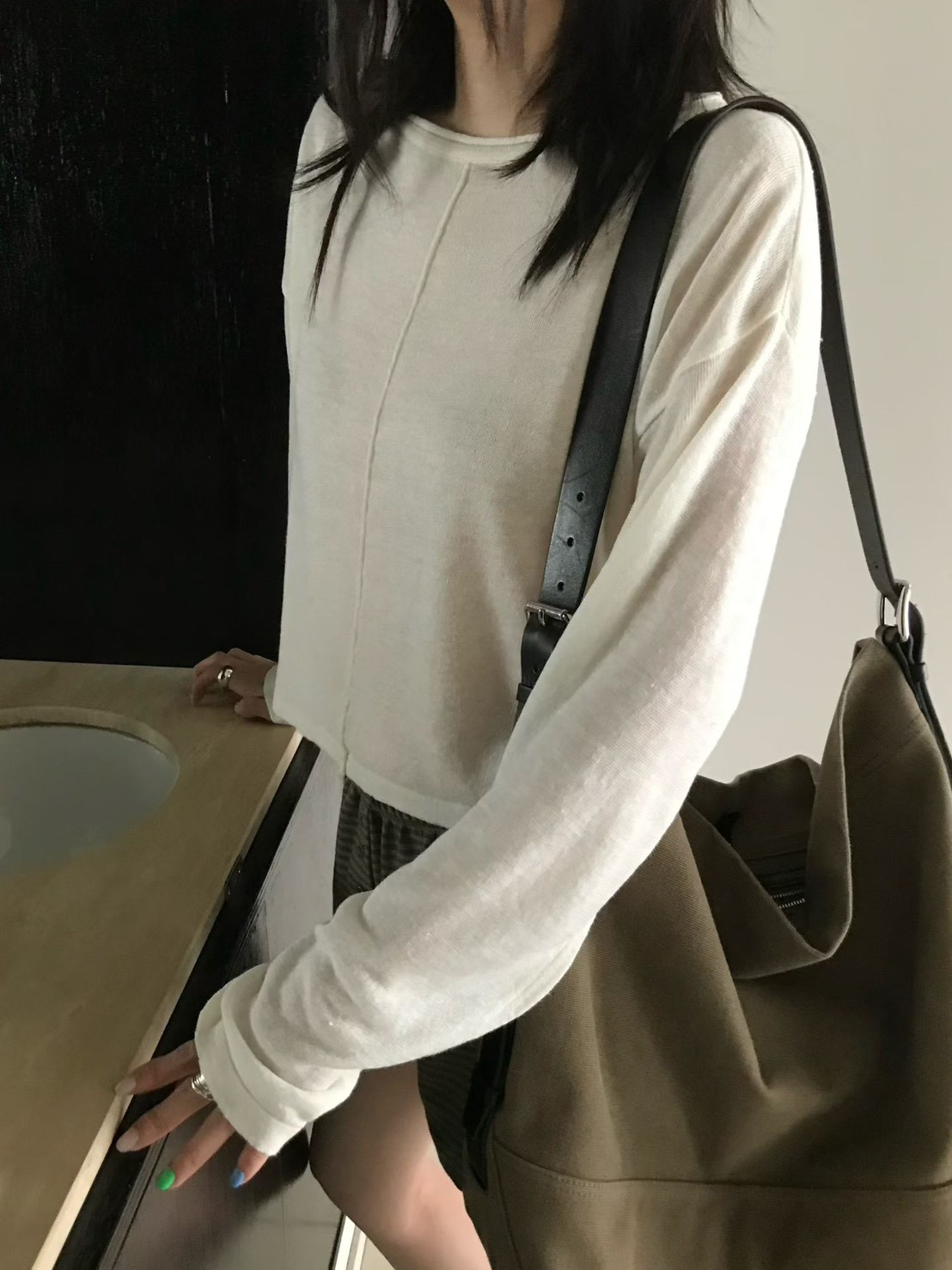 B88.小V家中心線卷邊薄針織