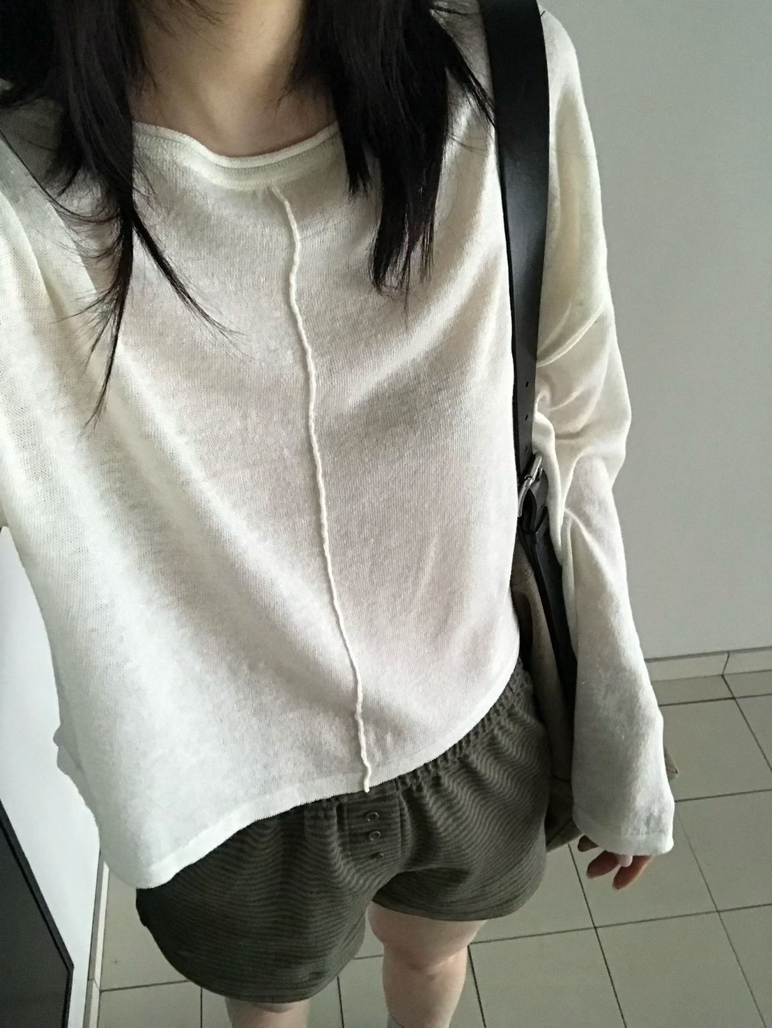 B88.小V家中心線卷邊薄針織