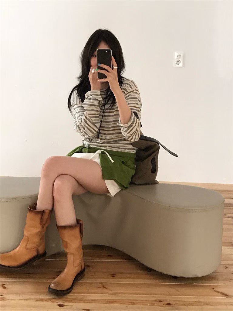 B94.小V家柔軟彩色條紋TEE