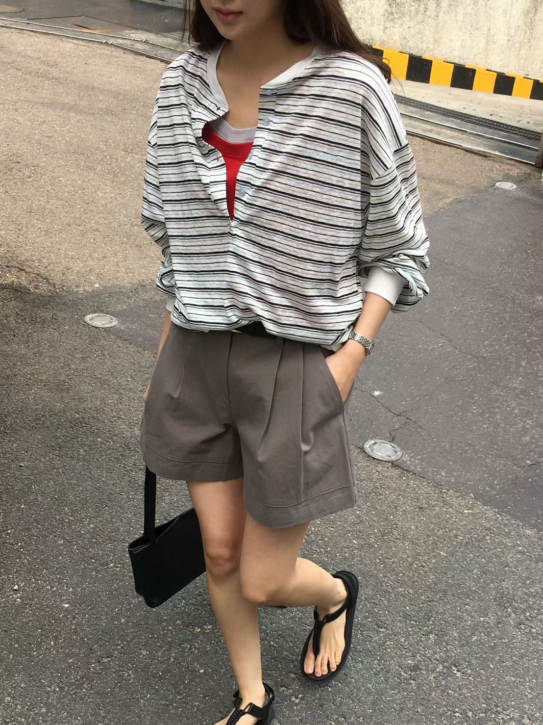 B33.櫥窗家復古糖果條紋TEE