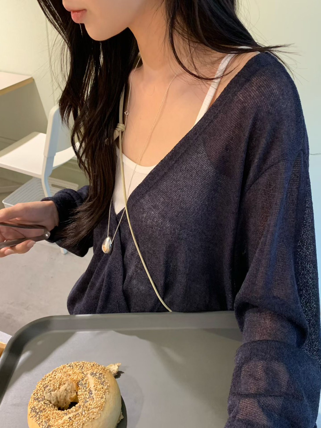 B12.大V家交叉領針織衫