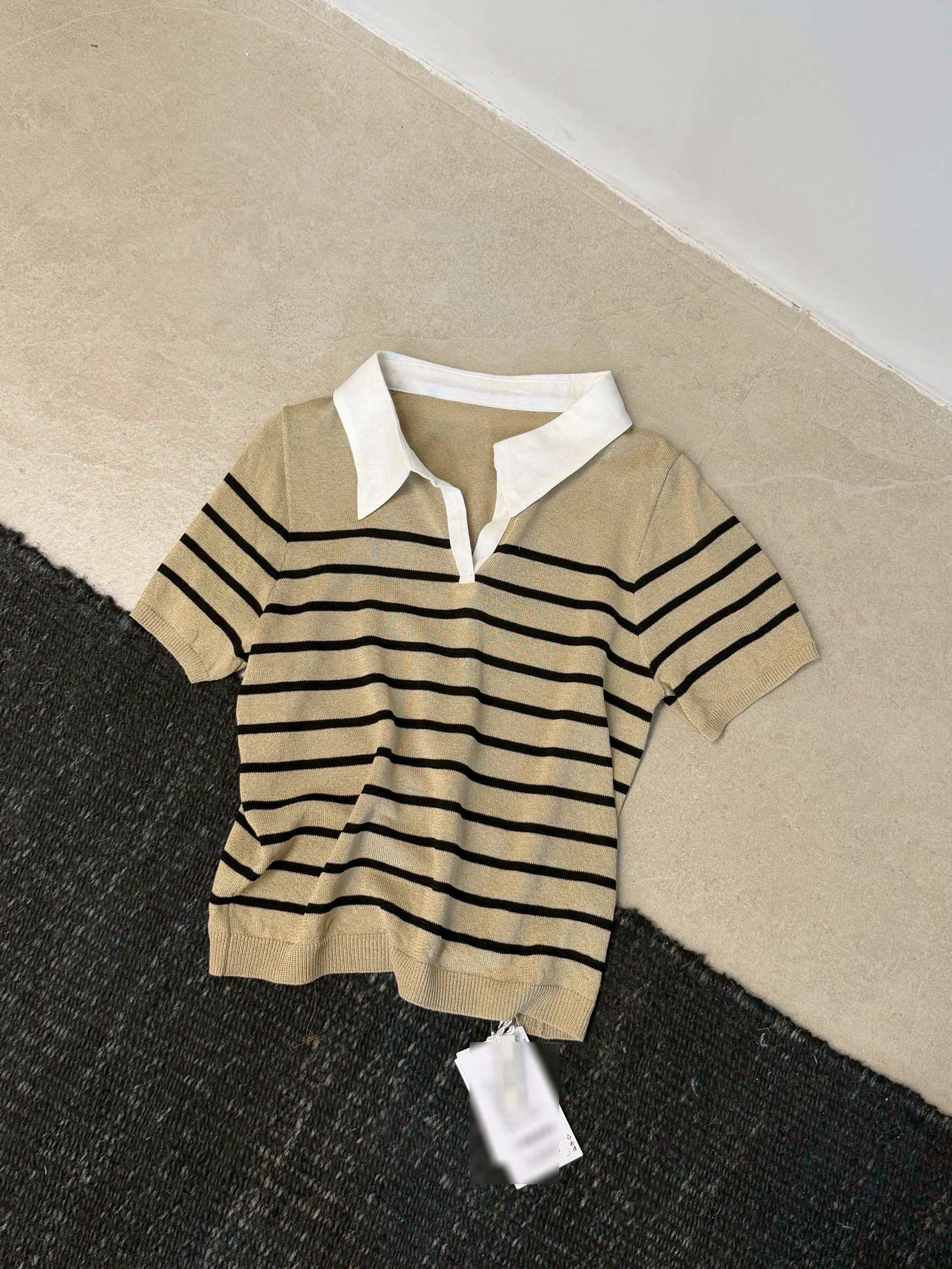 A16.海洋POLO領和紙條紋上衣