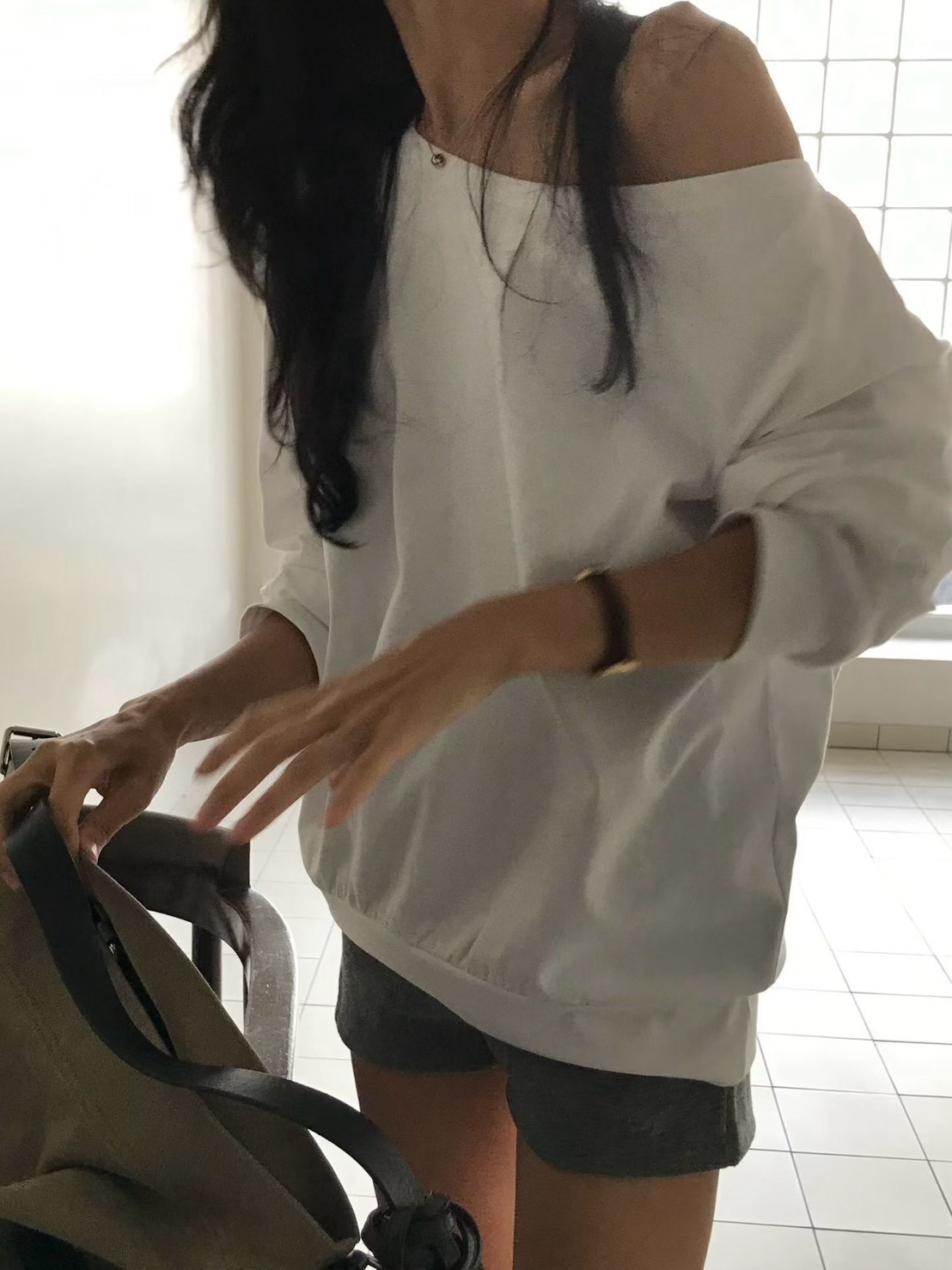 B48.小V家微甜女孩大領口上衣