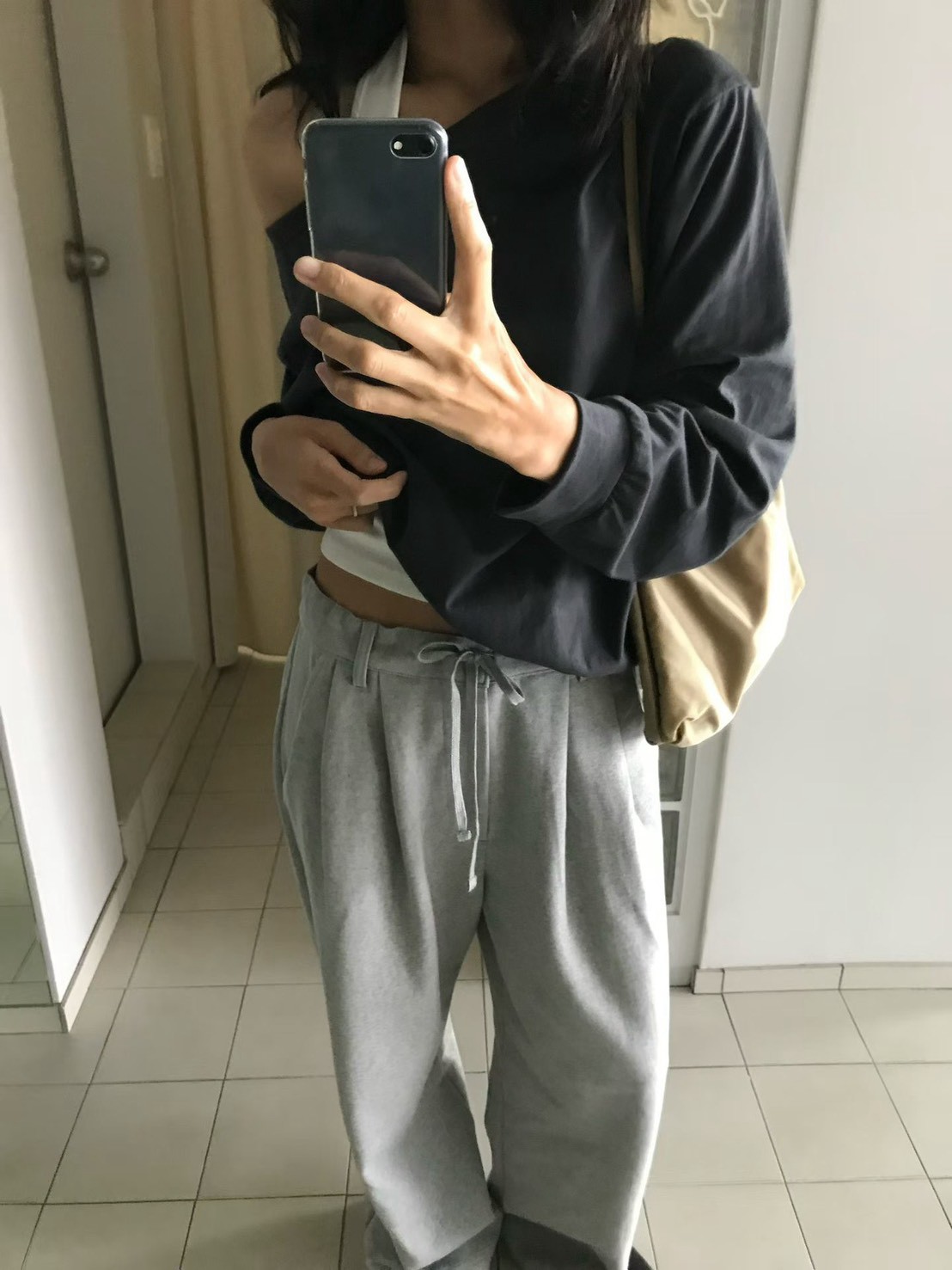 B48.小V家微甜女孩大領口上衣