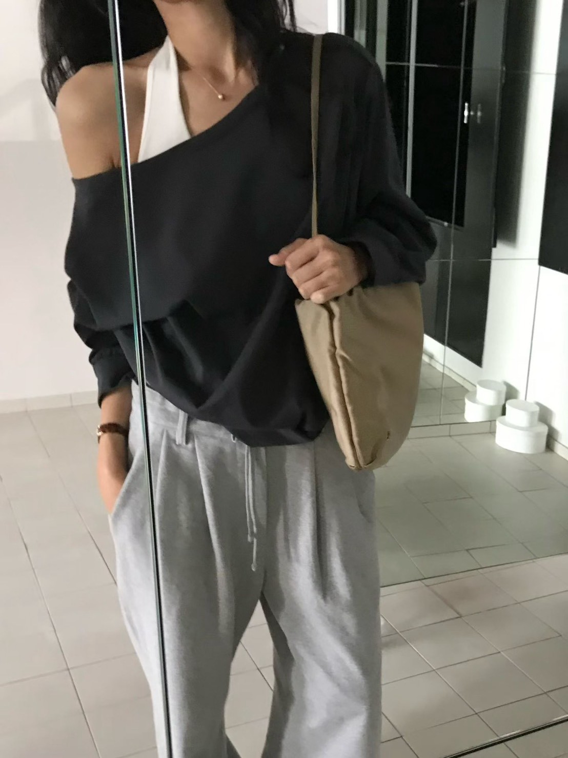 B48.小V家微甜女孩大領口上衣