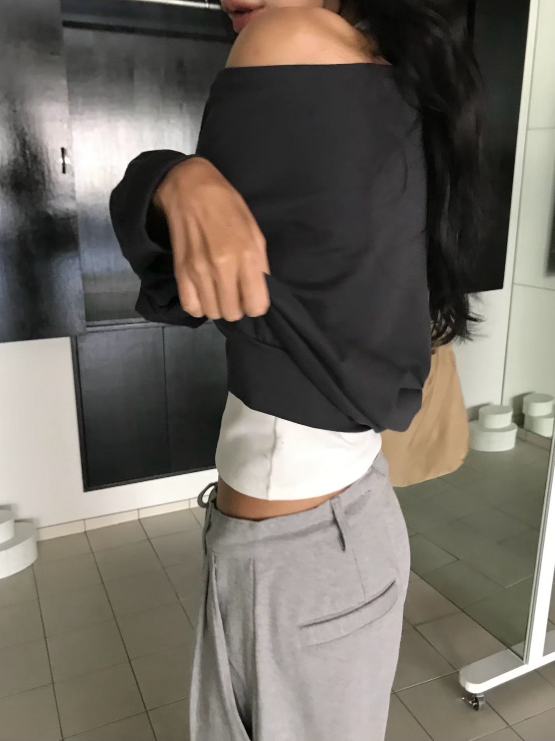 B48.小V家微甜女孩大領口上衣