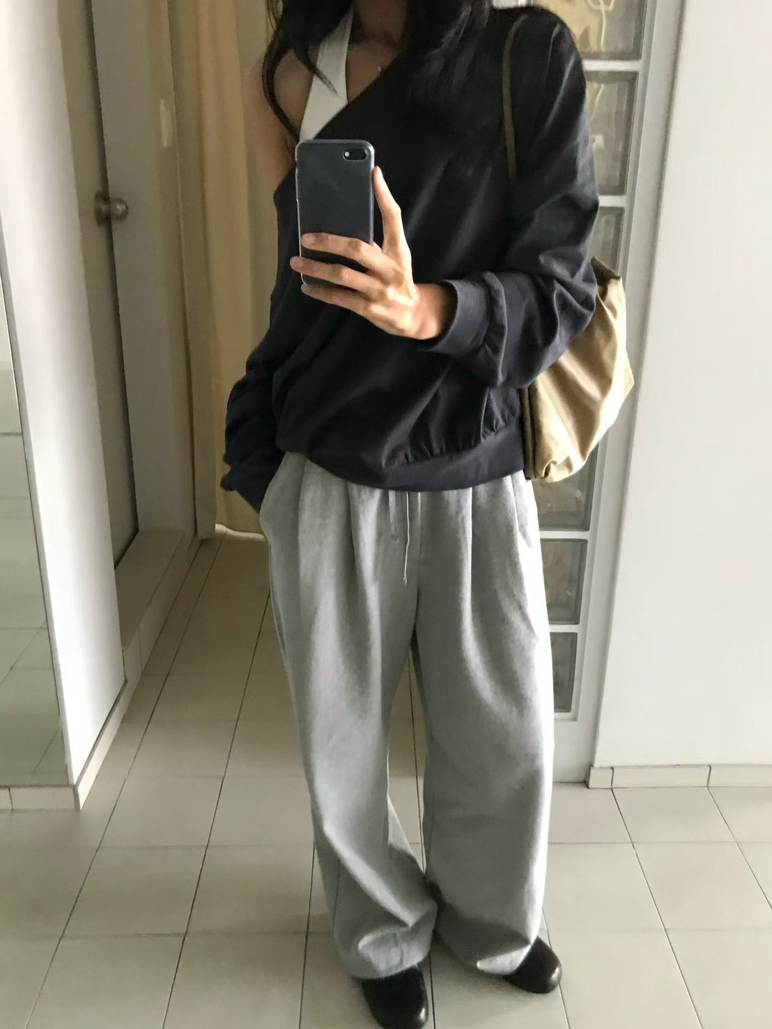 B48.小V家微甜女孩大領口上衣
