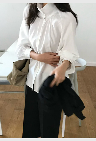 A03.小V家簡約宮廷立領襯衫