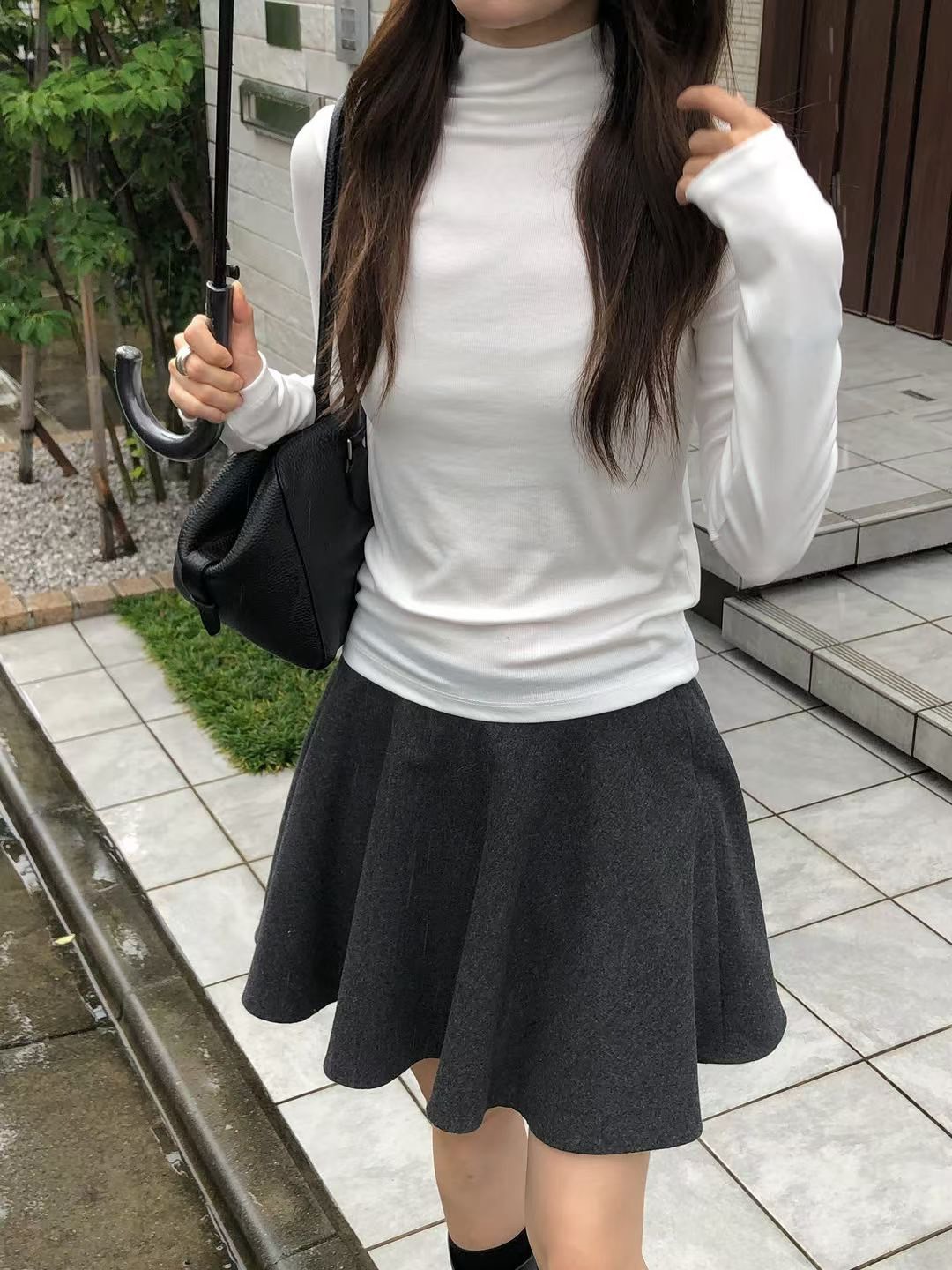 A24.大V家基礎灰階彈性高領TEE