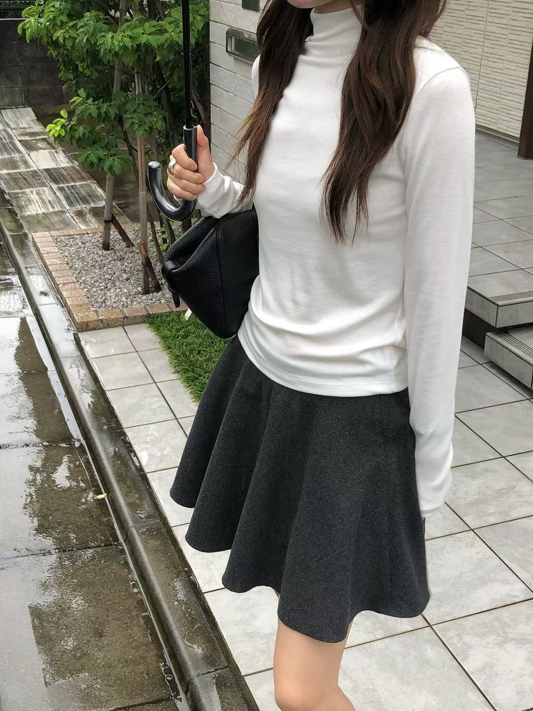 A24.大V家基礎灰階彈性高領TEE