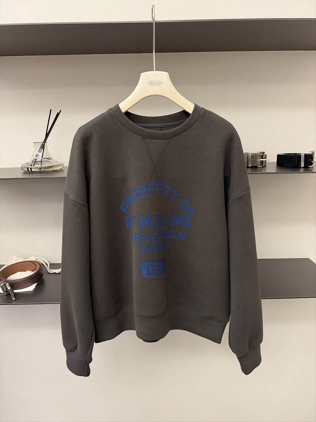 B03.韓妞休閒字母大學TEE