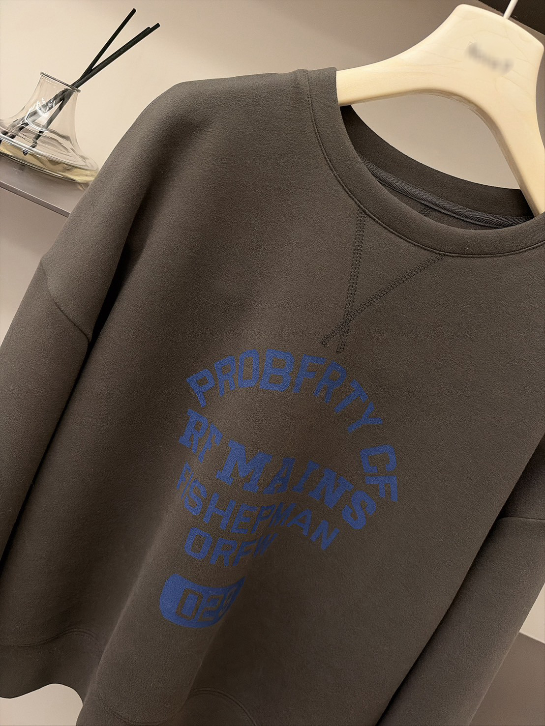 B03.韓妞休閒字母大學TEE