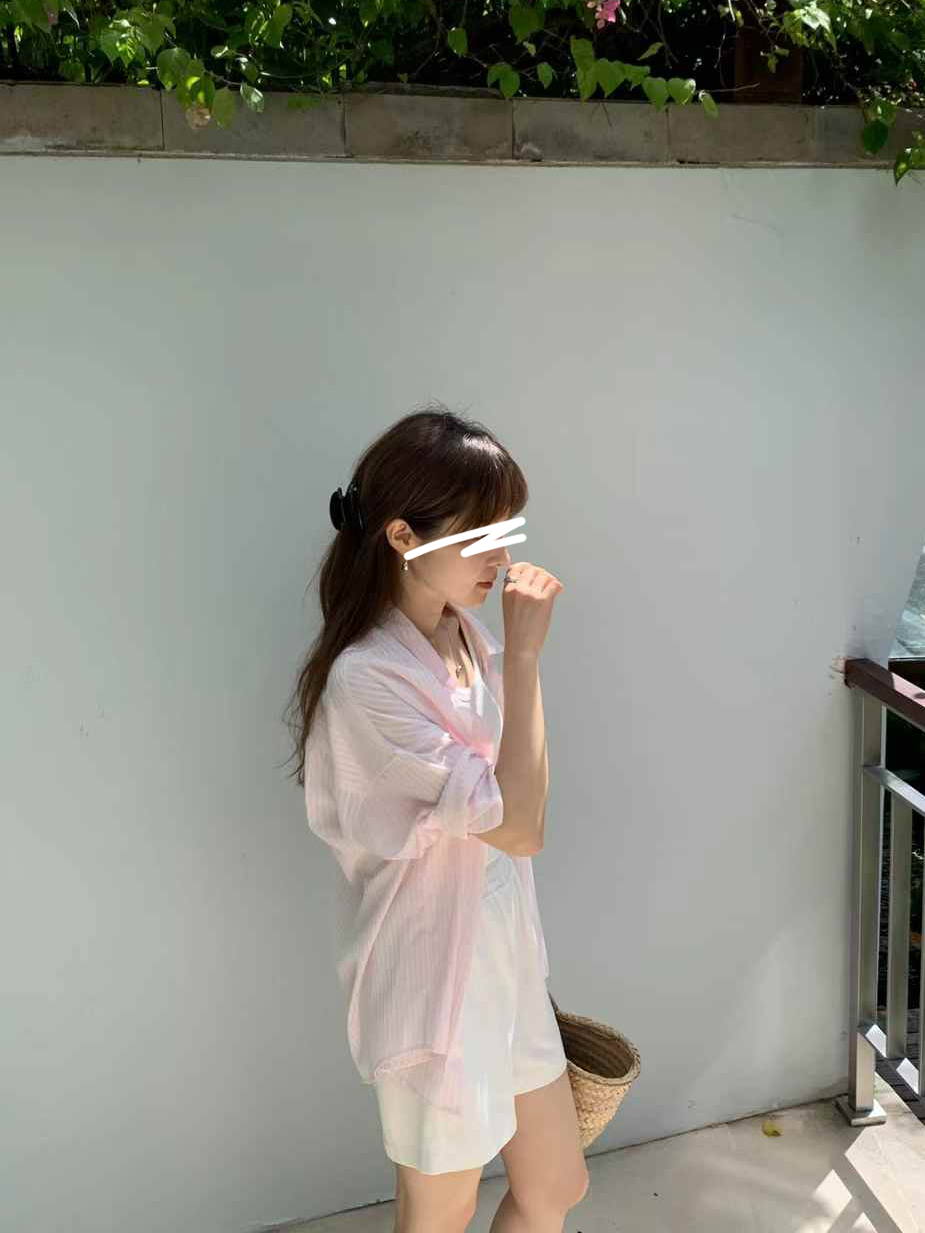 A113.顏值家粉嫩女孩襯衫